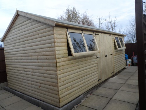 Garden shed work shop - , lap
